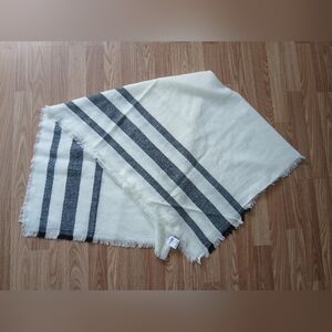 Charlotte Rose Striped White and Black Thin Blanket